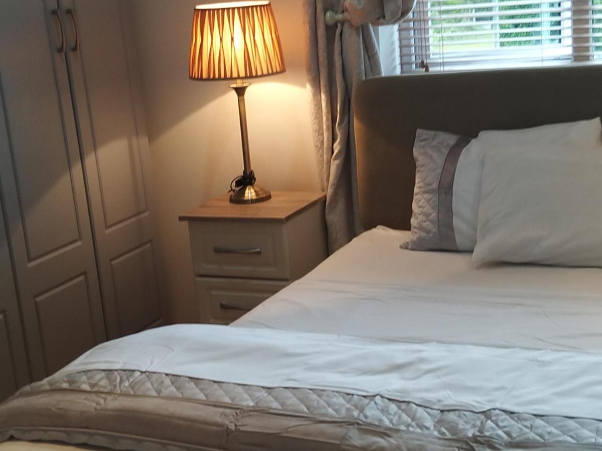 Westhouse Cafe N39 E0A6 Bed and Breakfast Longford Buitenkant foto